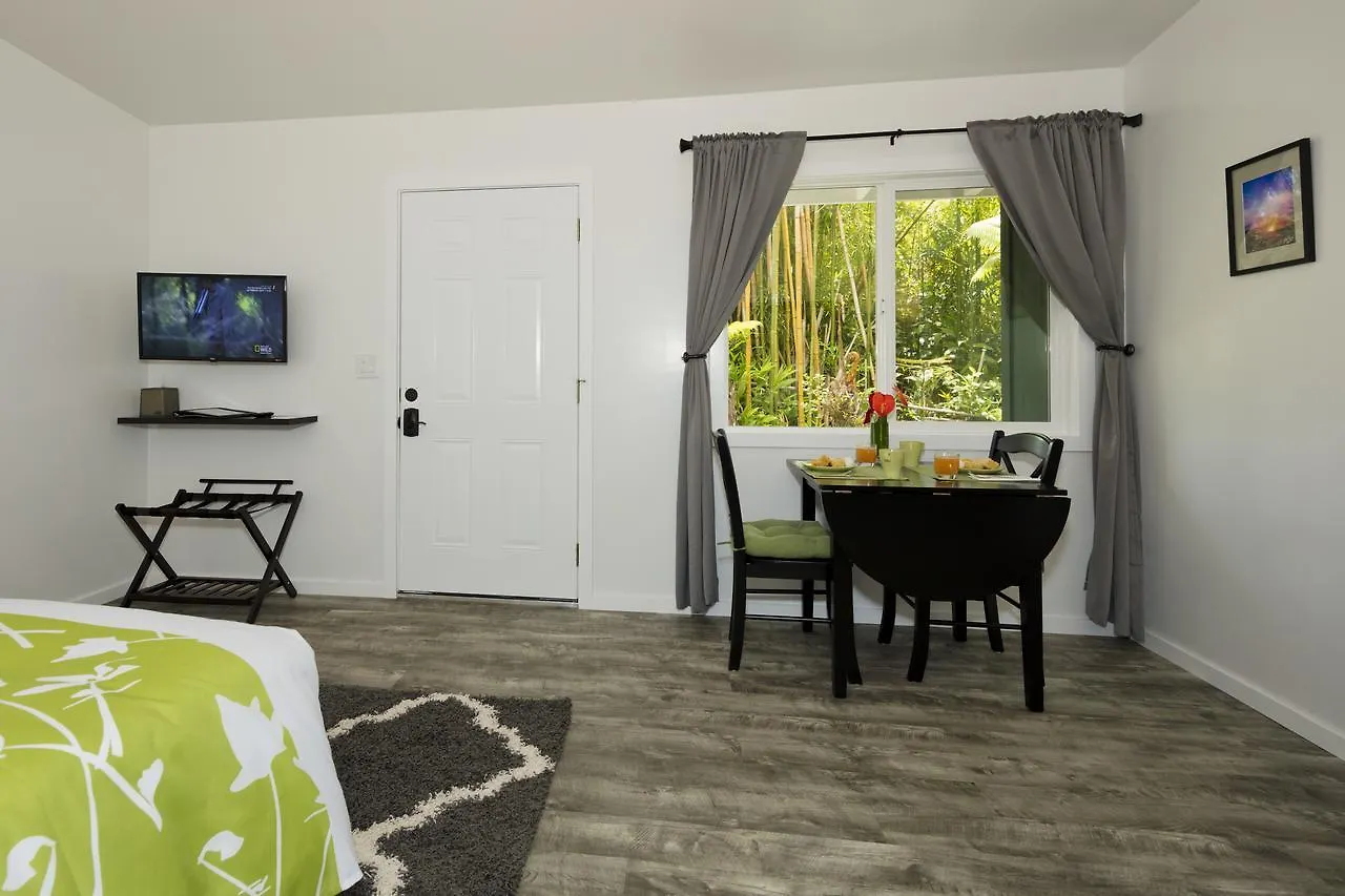 Hale 'Ohu Bed & Breakfast Volcano 3*,